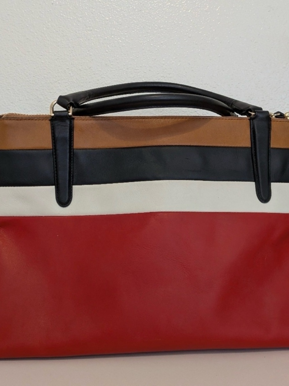 Coach Borough Red Striped
Satchel In BEAUTIFUL CONDITION!! - Picture 5 of 9